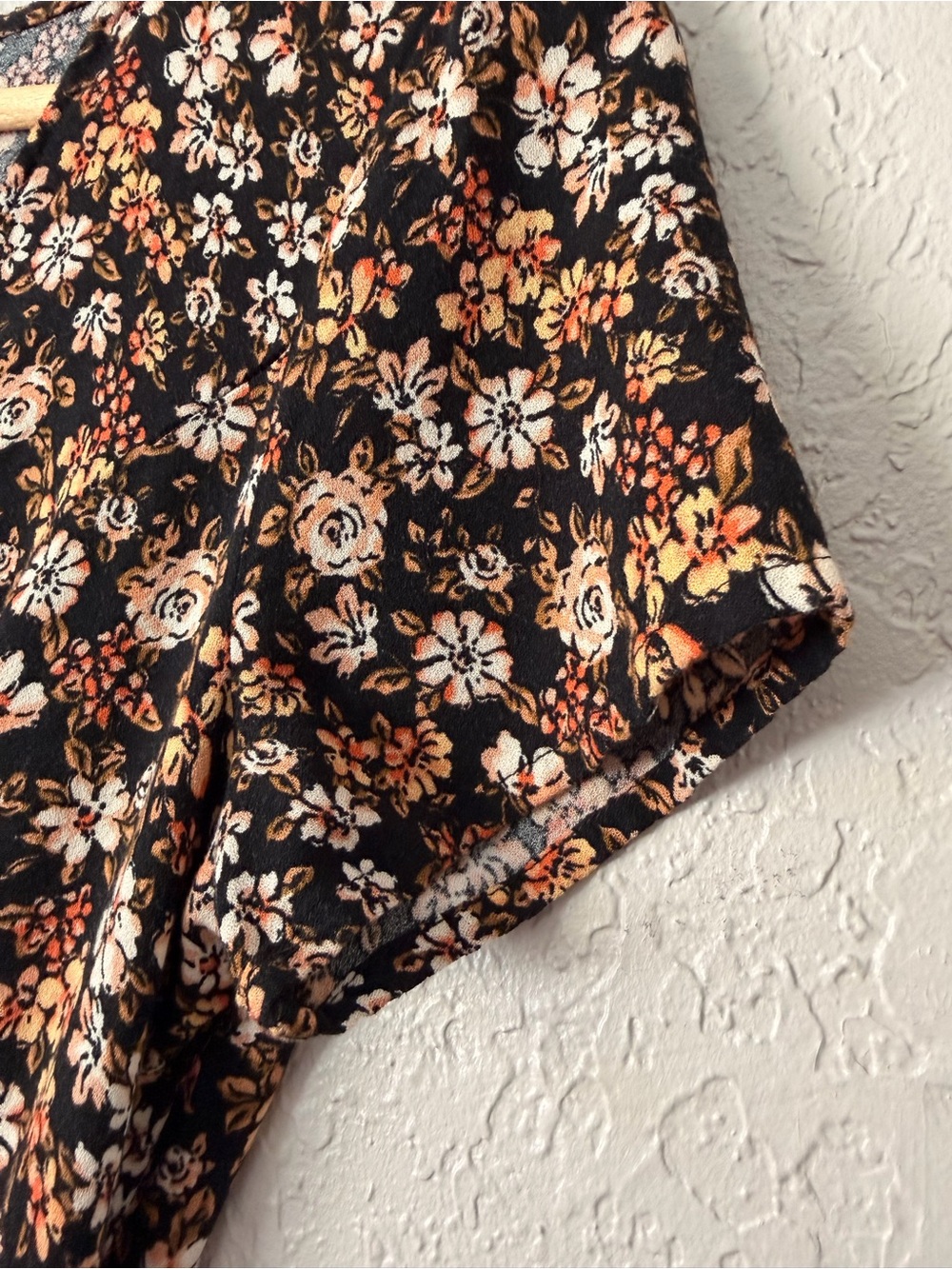 Dress Subcategory Identification - Picture 4 of 6